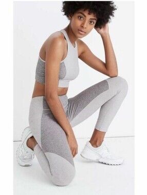 Outdoor Voices Two-Tone Warmup Crop Leggings Ash/Dove Grey. Sz MEDIUM